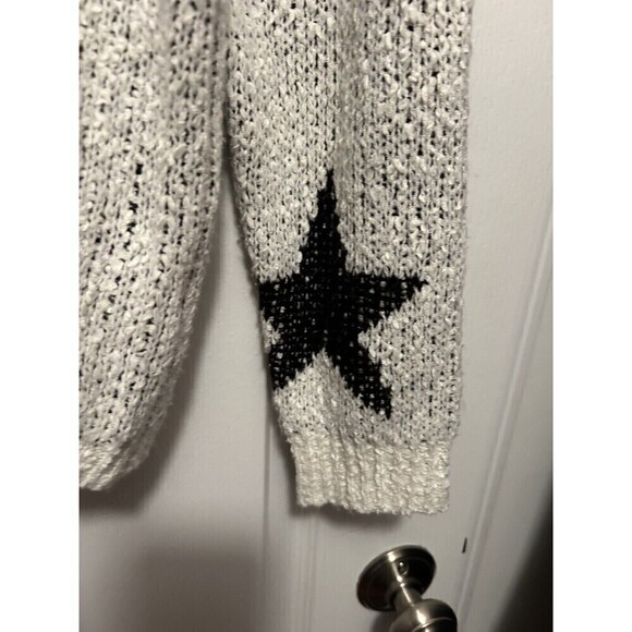 Altar'd State Women's Sweater Small/Medium White Black Stars Crew Neck Pullover - Picture 13 of 16